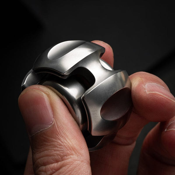 003_lautie-fidget-spinner-noiz-stainless-steel-41539970826536.jpg