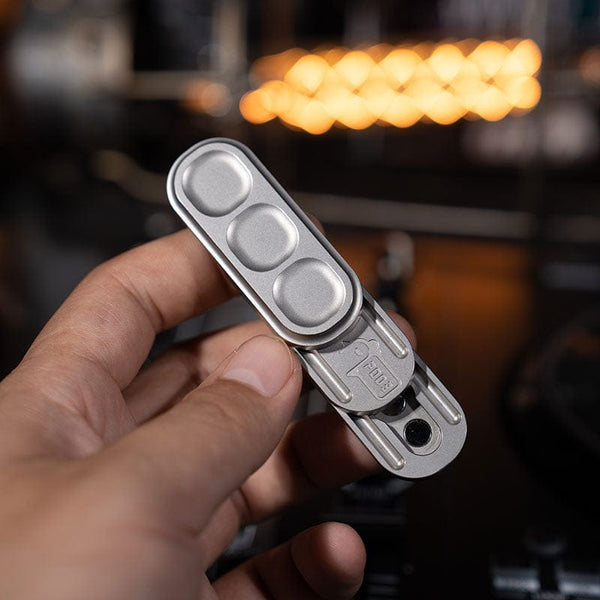 005_01edc-fidget-slider-pea-slider-48530546688296.jpg