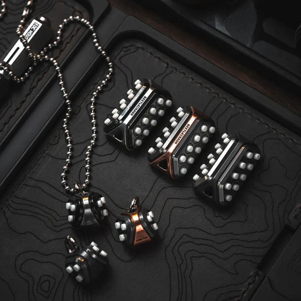 005_lautie-pendants-beetle-crash-strawberry-crash-44940615287080.jpg