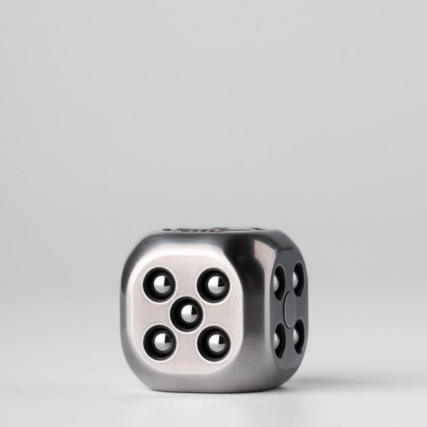006_lautie-pendants-warrior-monk-metal-dice-stainless-steel-copper-43338475209000.jpg