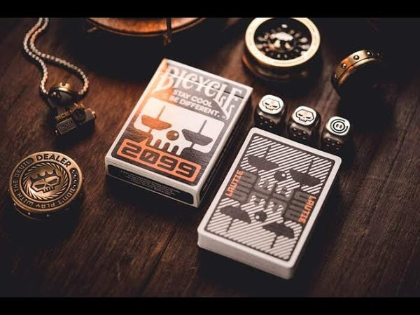 Bicycle Lautie 2099 Deck Review